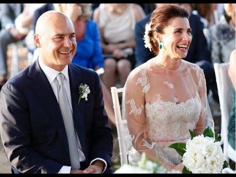 L’abito da sposa di Luisa Ranieri: il segreto di un matrimonio da sogno